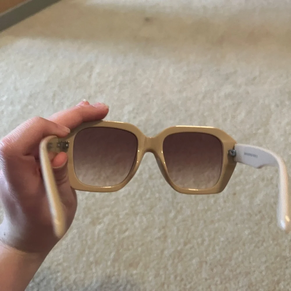 Target Trendy Sunglasses - Picture 3 of 3